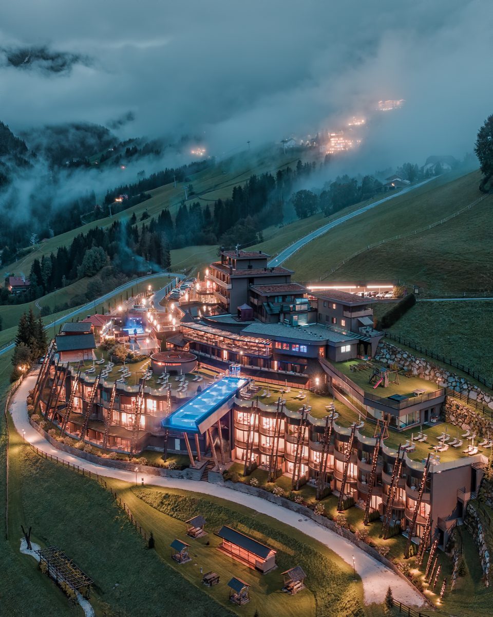 Hubertus-2022-Hotel Area night©Daniele Raggazini
